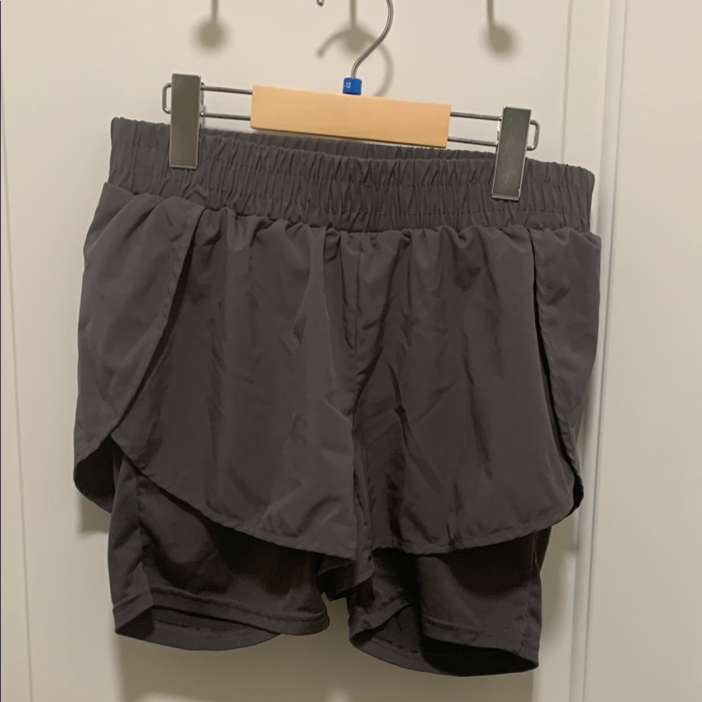 Runway Ready Black Athletic Shorts w/Layered Design & Wide Waistband. Pre-owned
